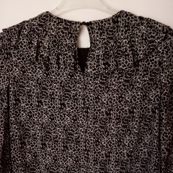 Floral Print Mini-Dress sz Medium Elastic Cuffs Ruffled Black/White J. ING NWT - Picture 7 of 10